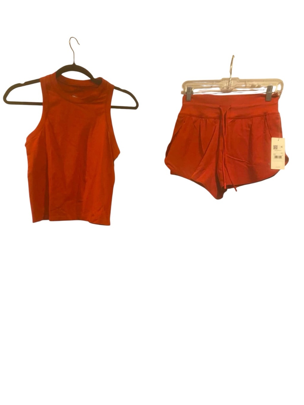 NWT Vuori Daily Speed Shorts/Surge Seamless Tank Set CRIMSON Size Small
